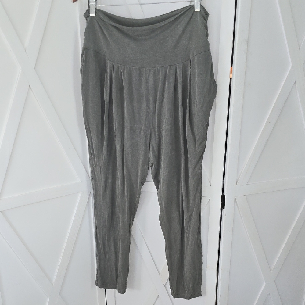 New Lululemon Into SOMETHING Good Pants